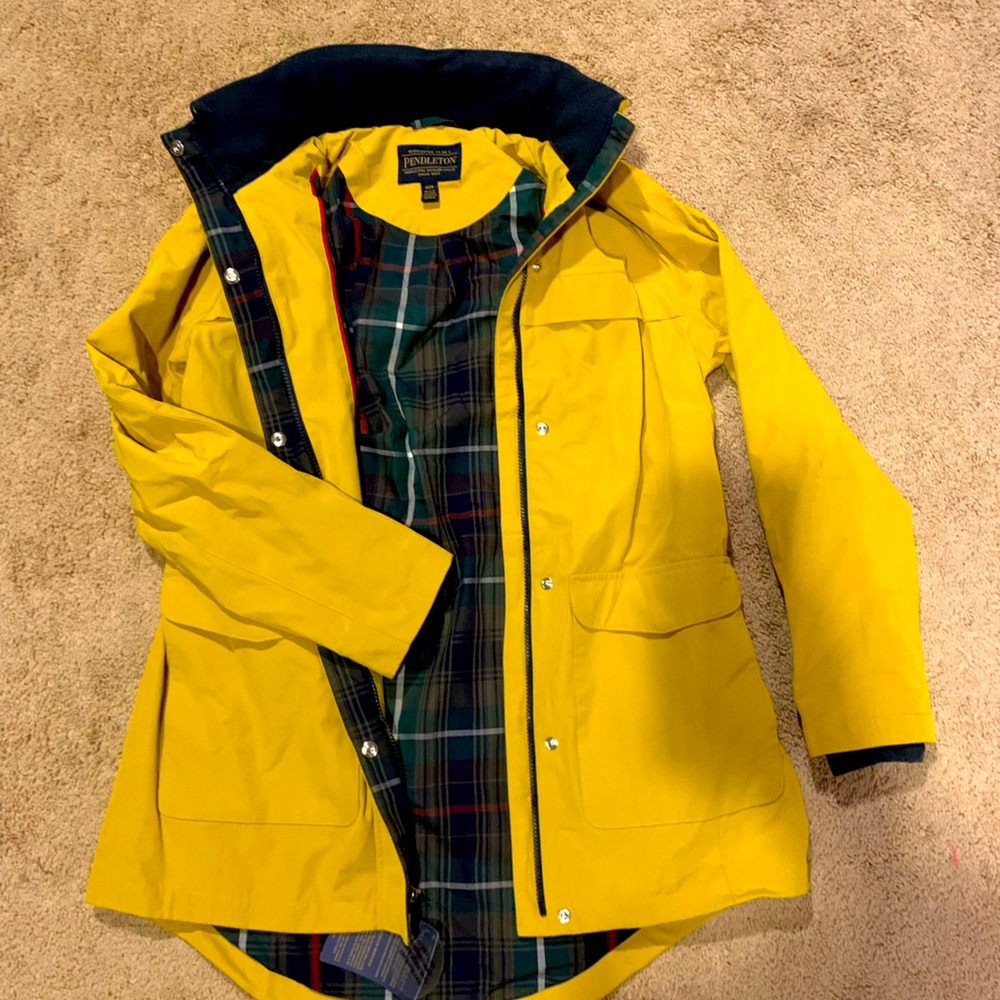 Brand new Pendleton yellow raincoat